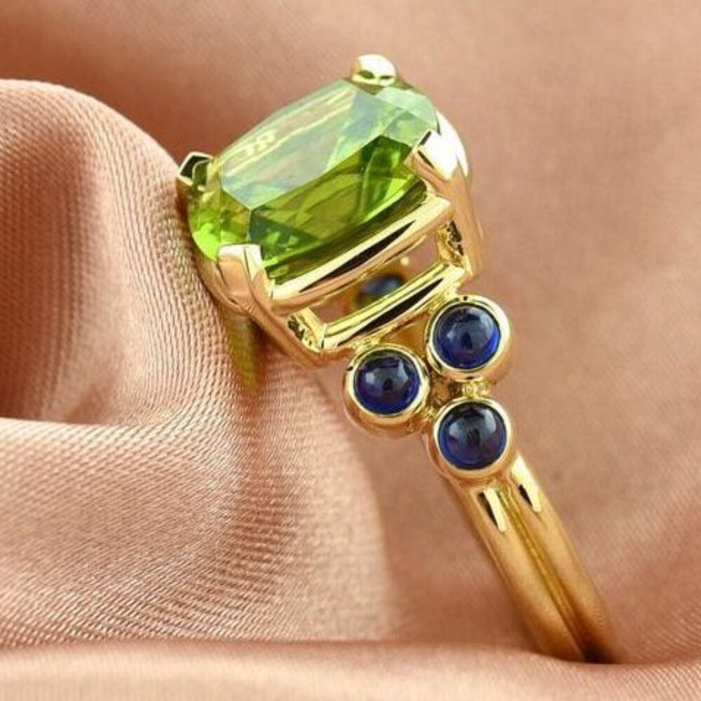 Cushion Cut Peridot Sapphire Golden Ring (Size 7) - Picture 2 of 9
